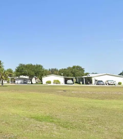 812 Big Branch Ln, Moore Haven, FL 33935