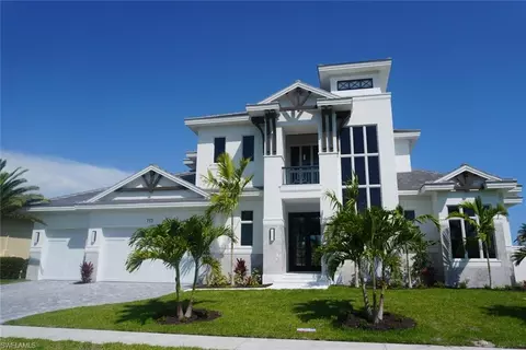 713 Nautilus Ct, Marco Island, FL 34145