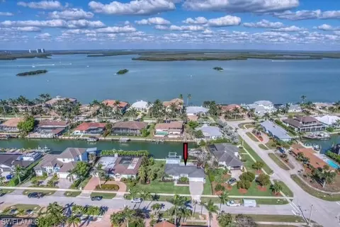 467 Balsam Ct, Marco Island, FL 34145