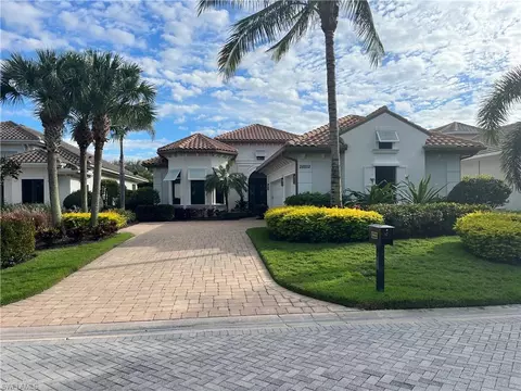 28852 Blaisdell Dr, Naples, FL 34119