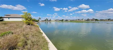 1147 NW 4th Ave, Cape Coral, FL 33993