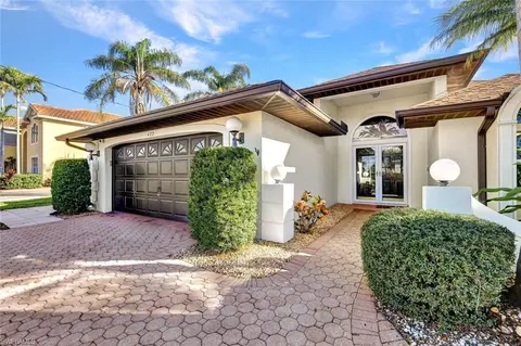 422 Cape Coral Pkwy W, Cape Coral, FL 33914