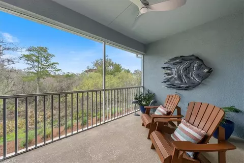 2554 Seychelles Dr #906, Naples, FL 34112