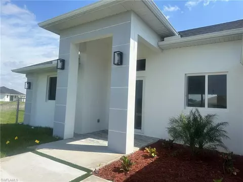 363 Portal Ave, Lehigh Acres, FL 33974
