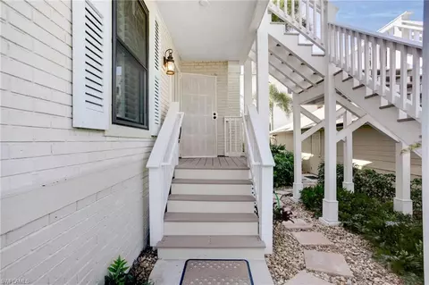 542 10th Ave S #102N, Naples, FL 34102