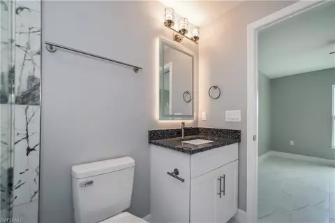 Bath - 103 Concord Loop, Labelle, FL 33935 photo 8 of 9