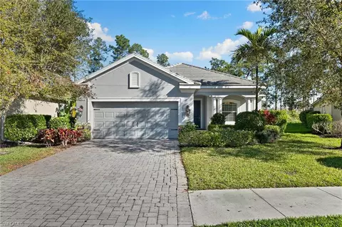 3593 Canopy Cir, Naples, FL 34120