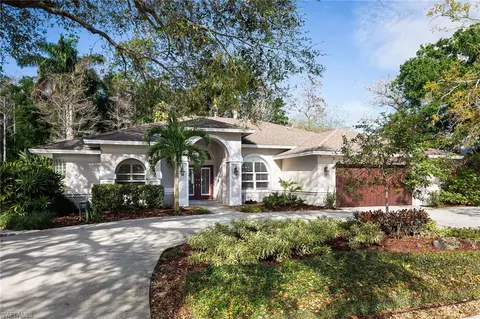 6617 Mill Run Cir, Naples, FL 34109 photo 4