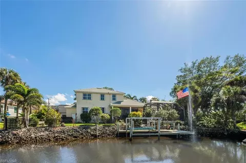 27190 Del Ln, Bonita Springs, FL 34135