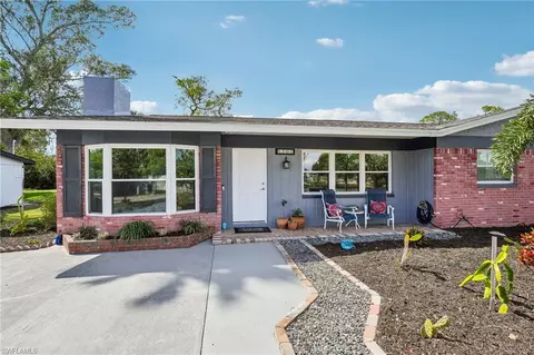 8501 Chatham St, Fort Myers, FL 33907