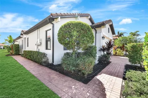 1416 Lucena Ln S, Naples, FL 34113