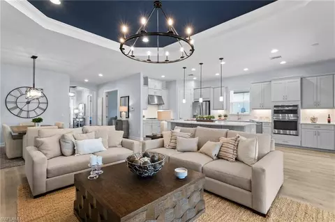 9403 Montelanico Loop, Naples, FL 34119