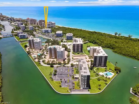 3 Bluebill Ave #303, Naples, FL 34108