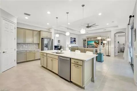 Kitchen - 14821 Windward Ln, Naples, FL 34114 photo 3 of 5