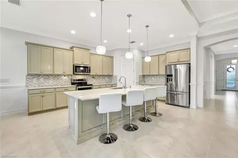Kitchen - 14821 Windward Ln, Naples, FL 34114 photo 4 of 5