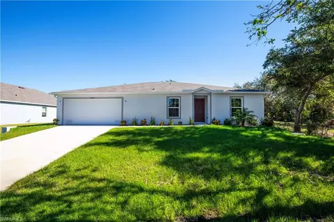 2122 NE 1st Ave, Cape Coral, FL 33909