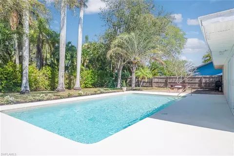 189 Mentor Dr, Naples, FL 34110 photo 16