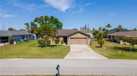 1045 NE 2nd St, Cape Coral, FL 33909