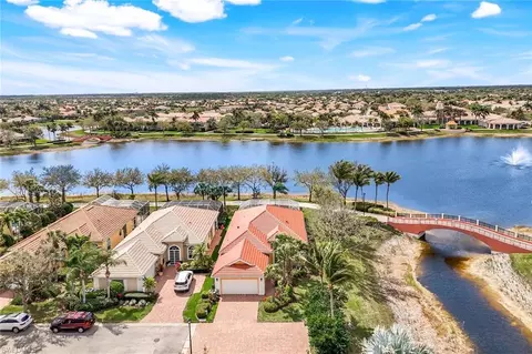 8011 Valentina Ct, Naples, FL 34114