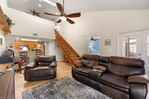 1861 Crystal Dr #16, Fort Myers, FL 33907