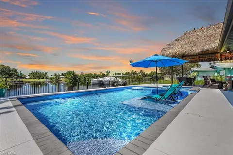 1315 Thompson St, North Fort Myers, FL 33903