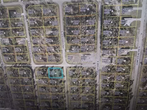 842 Andover Ave S, Lehigh Acres, FL 33974