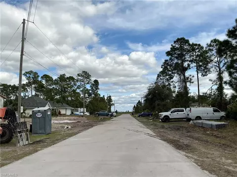 1243 Egbert St E, Lehigh Acres, FL 33974 photo 3