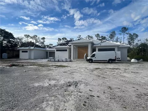 4229 Brynwood Dr, Naples, FL 34119