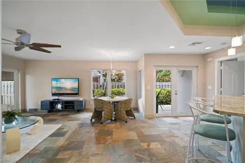 668 95th Ave N, Naples, FL 34108 photo 17