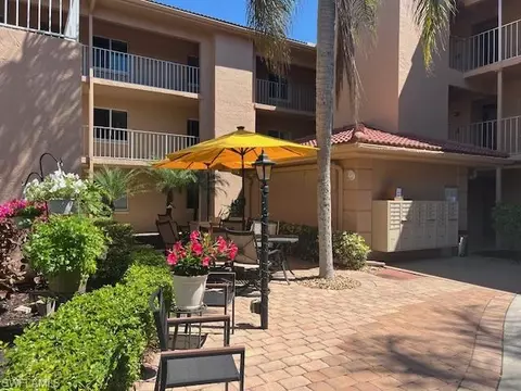 Exterior - 1075 Foxfire Ln #101, Naples, FL 34104 photo 4 of 5