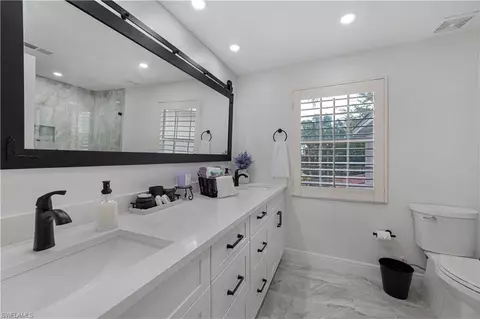 7632 Oleander Gate Dr #202, Naples, FL 34109 photo 3