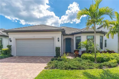 6758 Pennyroyal Dr, Naples, FL 34114