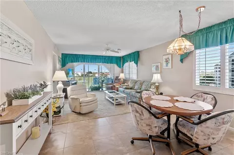 Dining - 29 High Point Cir E #508, Naples, FL 34103 photo 1 of 4
