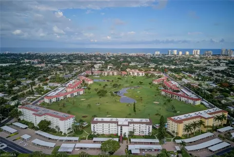 View/Area - 29 High Point Cir E #508, Naples, FL 34103 photo 2 of 9