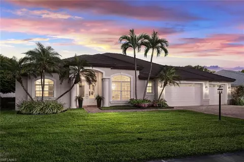 8128 Las Palmas Way, Naples, FL 34109