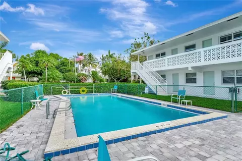 550 4th Ave S #9, Naples, FL 34102 photo 4