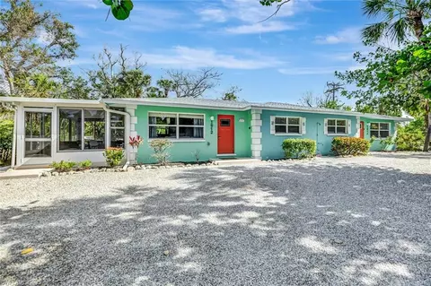 10121014 E Gulf Dr, Sanibel, FL 33957