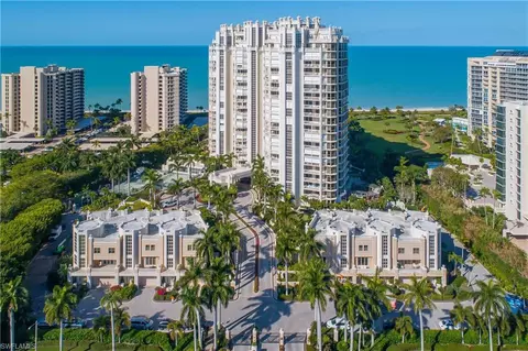 4021 Gulf Shore Blvd N #304, Naples, FL 34103