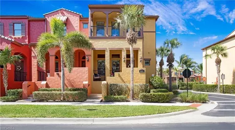 9063 Capistrano St N #4410, Naples, FL 34113