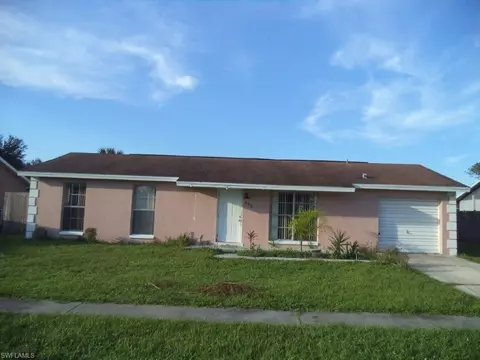 888 Ridgeway Dr, North Fort Myers, FL 33903