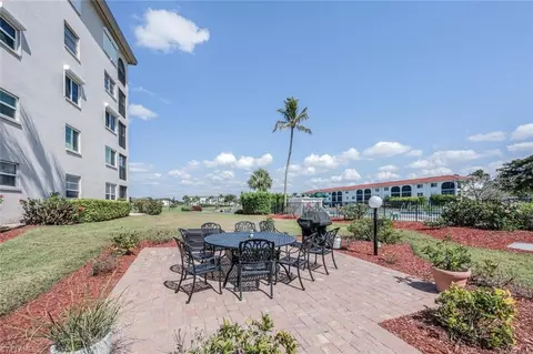 Exterior - 37 High Point Cir E #607, Naples, FL 34103 photo 8 of 10