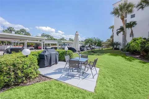 Exterior - 37 High Point Cir E #607, Naples, FL 34103 photo 6 of 10