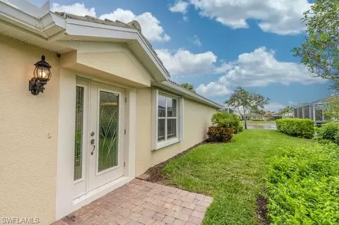 8619 Genova Ct, Naples, FL 34114