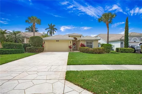 2232 Heritage Greens Dr, Naples, FL 34119
