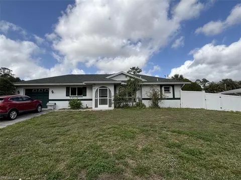 427 Hamilton Ave, Lehigh Acres, FL 33972