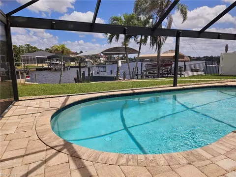 1917 SE 19th Ln, Cape Coral, FL 33990