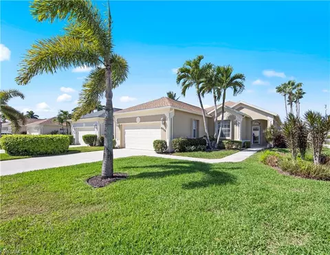 8035 Tauren Ct, Naples, FL 34119