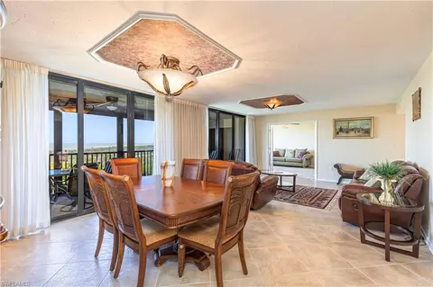 15 Bluebill Ave #803, Naples, FL 34108