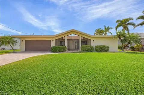 1716 SE 40th Ter, Cape Coral, FL 33904