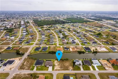 132 NE 6th St, Cape Coral, FL 33909